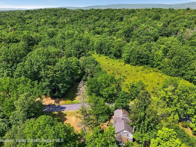 148 Quannacut Road, Pine Bush, NY 12566