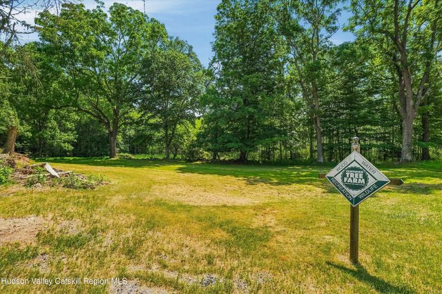 148 Quannacut Road, Pine Bush, NY 12566