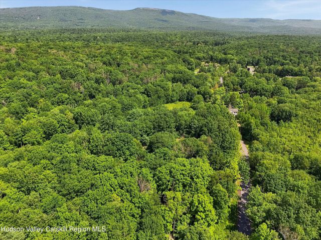 148 Quannacut Road, Pine Bush, NY 12566