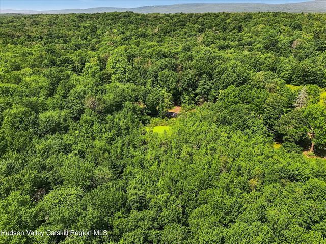148 Quannacut Road, Pine Bush, NY 12566