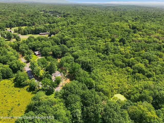 148 Quannacut Road, Pine Bush, NY 12566