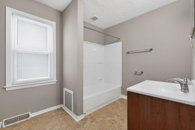 151 Columbian Avenue, Columbus, OH 43223