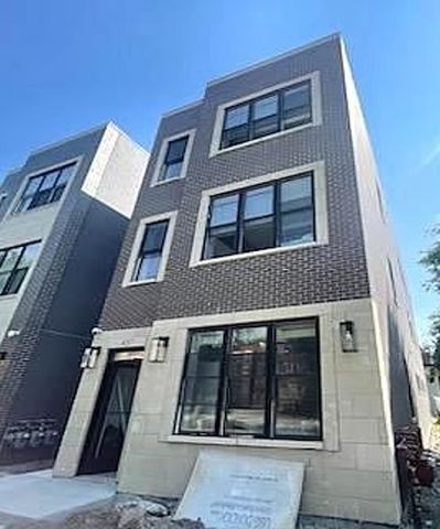 4155 S Prairie Avenue, Chicago, IL 60653