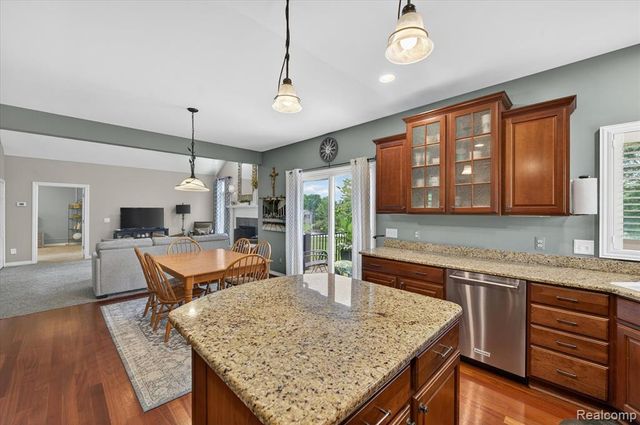 8746 N Hills Court, Howell, MI 48843