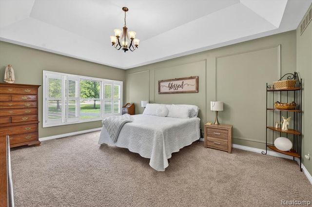 8746 N Hills Court, Howell, MI 48843