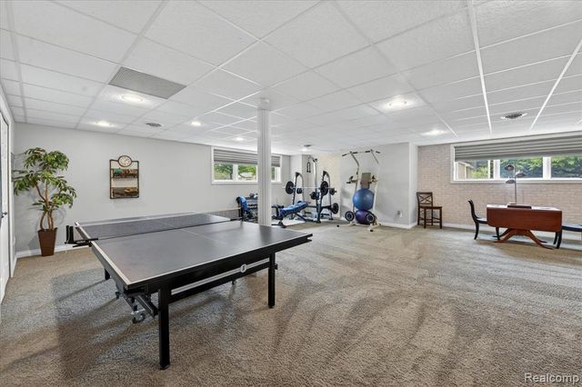 8746 N Hills Court, Howell, MI 48843
