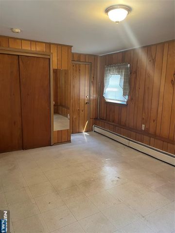 107 Madison Avenue 1, Midland Park, NJ 07432