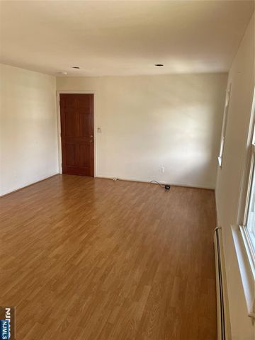 107 Madison Avenue 1, Midland Park, NJ 07432