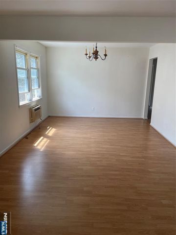 107 Madison Avenue 1, Midland Park, NJ 07432