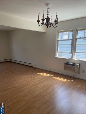 107 Madison Avenue 1, Midland Park, NJ 07432