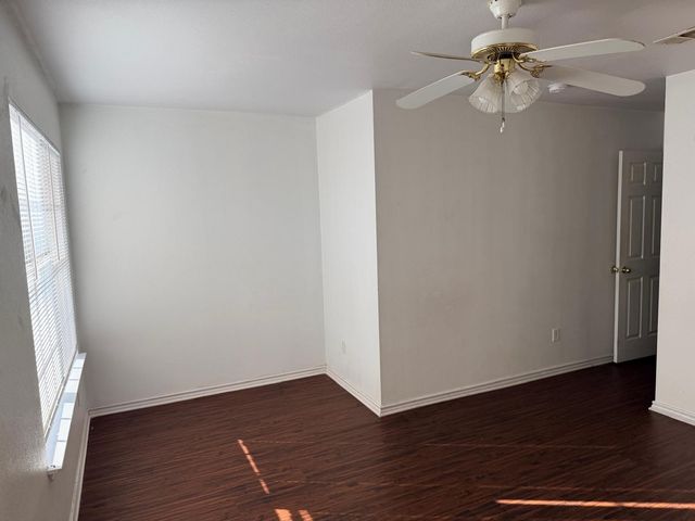 4600 Alamosa Street, Fort Worth, TX 76119