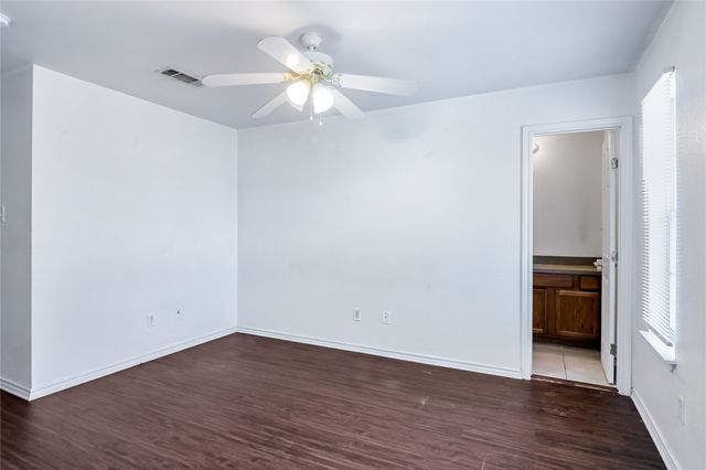 4600 Alamosa Street, Fort Worth, TX 76119