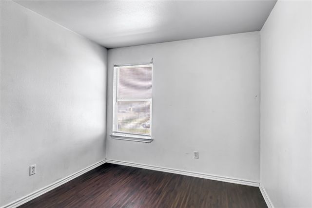 4600 Alamosa Street, Fort Worth, TX 76119