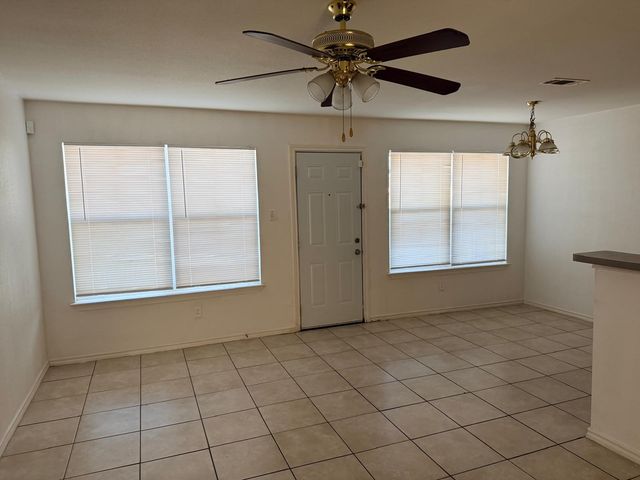 4600 Alamosa Street, Fort Worth, TX 76119