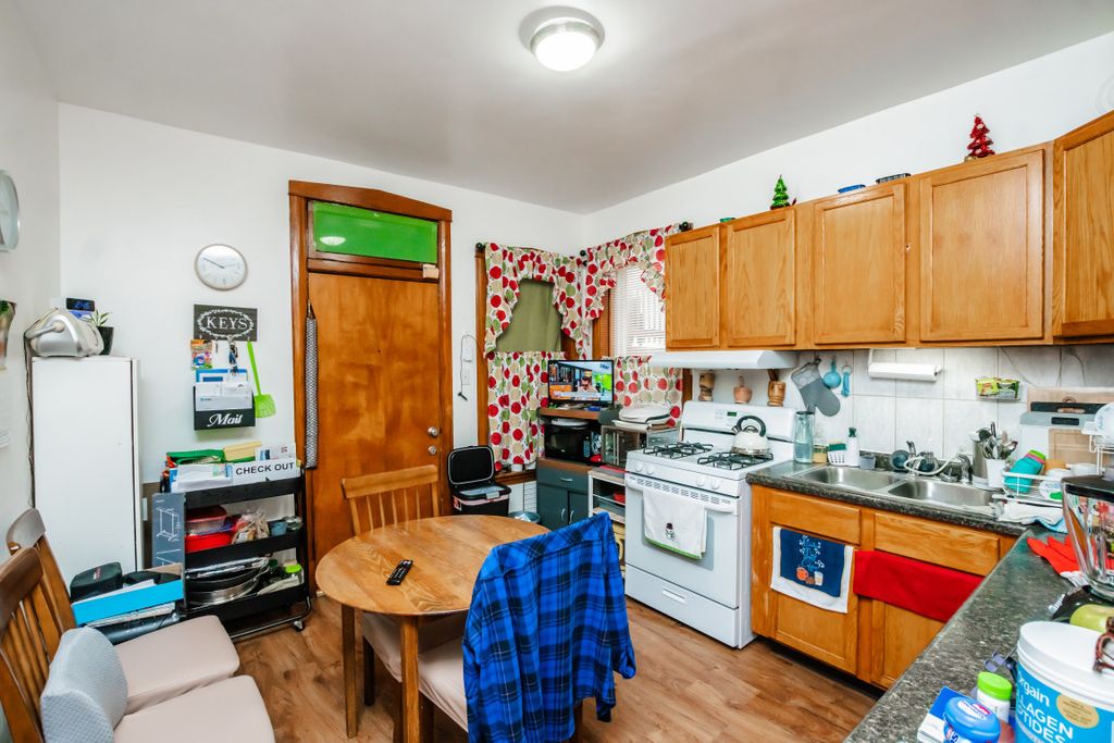 3417 W Evergreen Avenue, Chicago, IL 60651 — photo 5