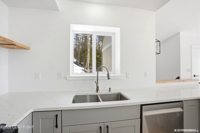 19031 Upper McCrary Road, Eagle River, AK 99577