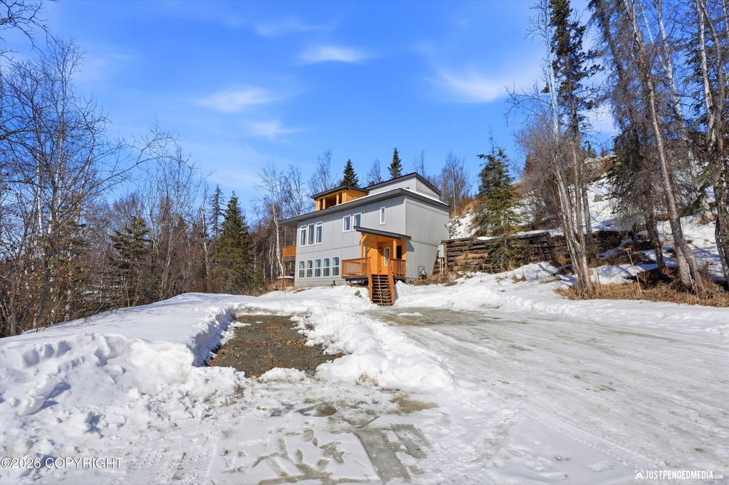 19031 Upper McCrary Road, Eagle River, AK 99577