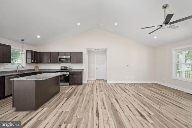 264 DOGWOOD DR, Louisa, VA 23093