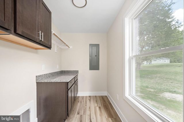264 DOGWOOD DR, Louisa, VA 23093
