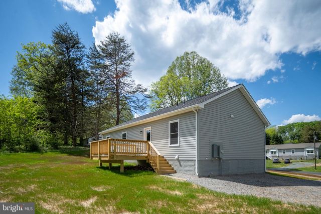 264 DOGWOOD DR, Louisa, VA 23093