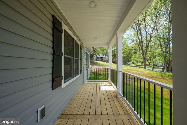264 DOGWOOD DR, Louisa, VA 23093
