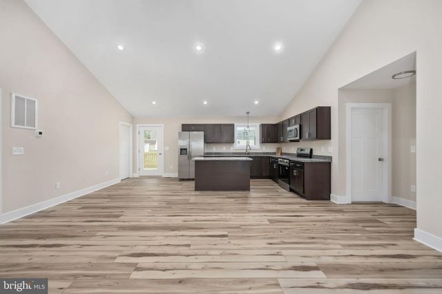 264 DOGWOOD DR, Louisa, VA 23093