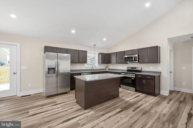 264 DOGWOOD DR, Louisa, VA 23093
