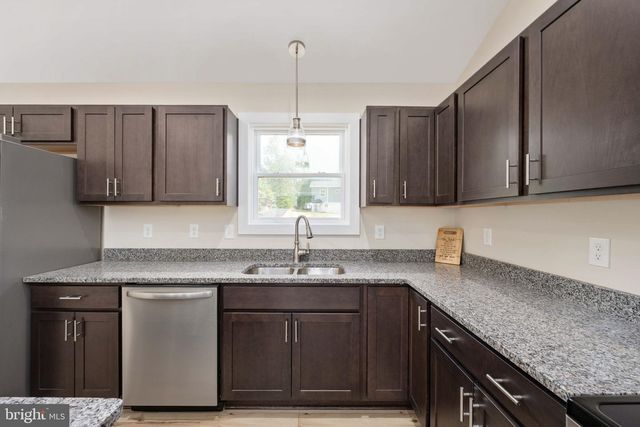 264 DOGWOOD DR, Louisa, VA 23093