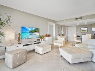 2000 Presidential Way 602, West Palm Beach, FL 33401