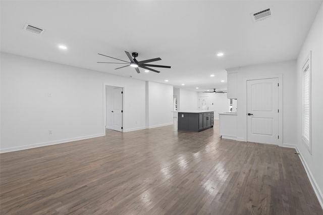 1901 S Jefferson Street, Kaufman, TX 75142