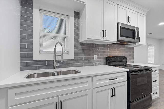 1901 S Jefferson Street, Kaufman, TX 75142