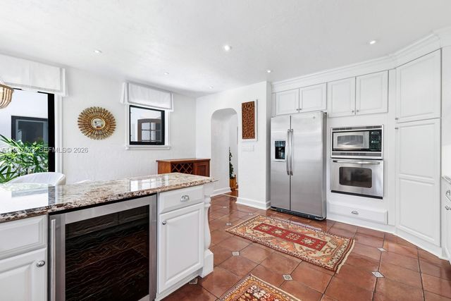 56 S Hibiscus Dr, Miami Beach, FL 33139