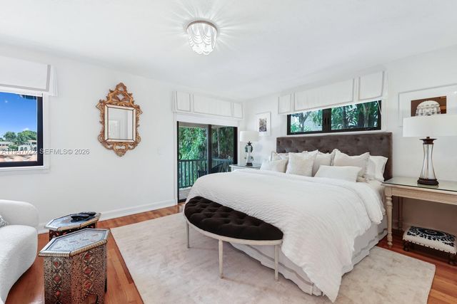 56 S Hibiscus Dr, Miami Beach, FL 33139