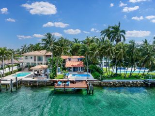 56 S Hibiscus Dr, Miami Beach, FL 33139