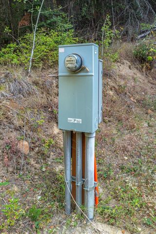 80 Virginia Ln, Newport, WA 99156