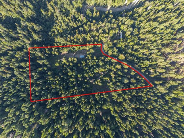 80 Virginia Ln, Newport, WA 99156