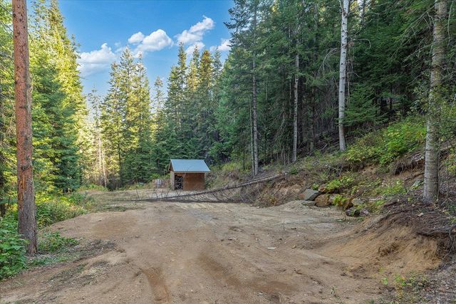 80 Virginia Ln, Newport, WA 99156