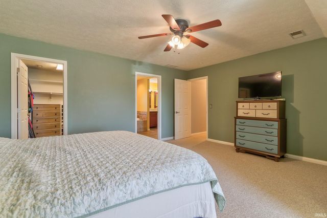 10124 Brookline Drive, Evansville, IN 47711