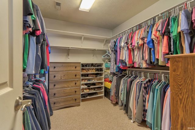 10124 Brookline Drive, Evansville, IN 47711