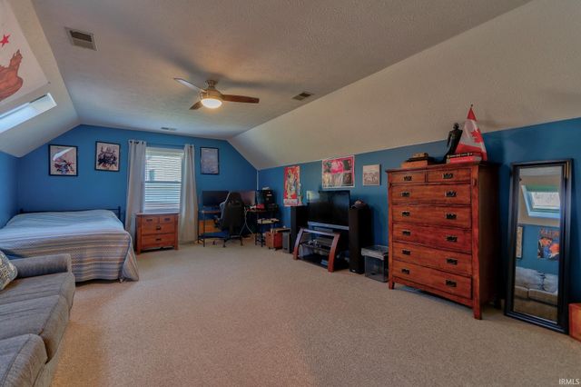 10124 Brookline Drive, Evansville, IN 47711