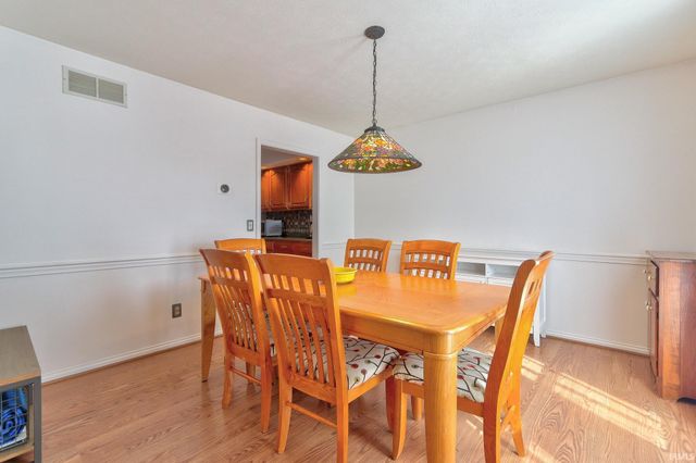 10124 Brookline Drive, Evansville, IN 47711