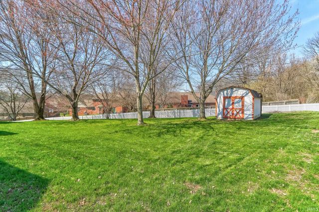 10124 Brookline Drive, Evansville, IN 47711