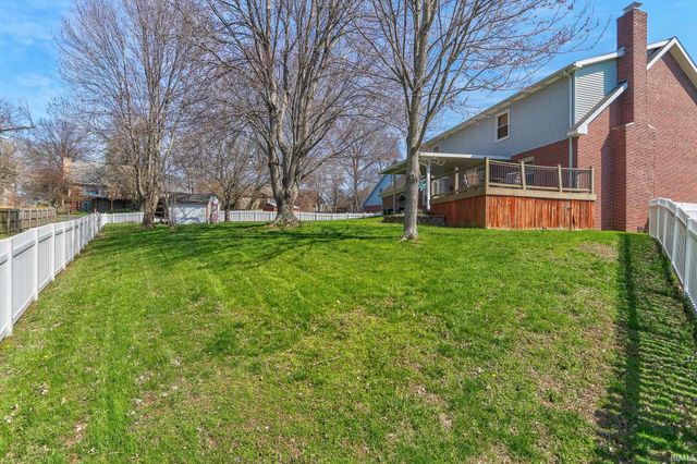 10124 Brookline Drive, Evansville, IN 47711