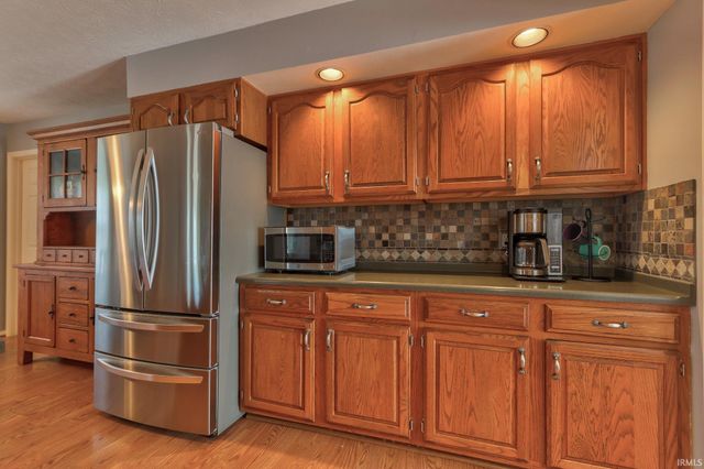 10124 Brookline Drive, Evansville, IN 47711