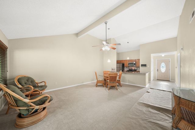 702 W Country Grove Circle, Pearland, TX 77584