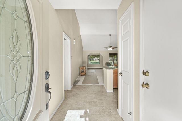 702 W Country Grove Circle, Pearland, TX 77584