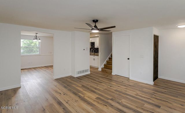 5054 Kitchener Drive, Toledo, OH 43615