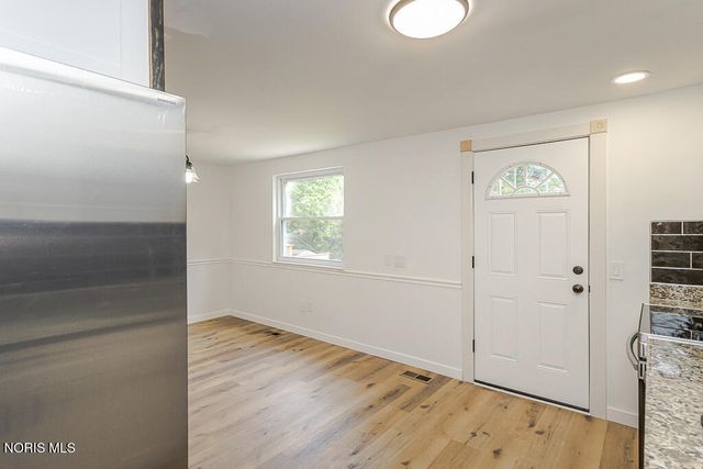 5054 Kitchener Drive, Toledo, OH 43615