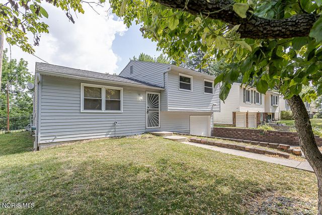 5054 Kitchener Drive, Toledo, OH 43615