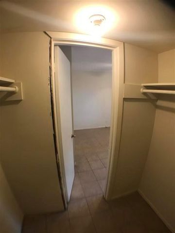 2610 Salado ST 105, Austin, TX 78705